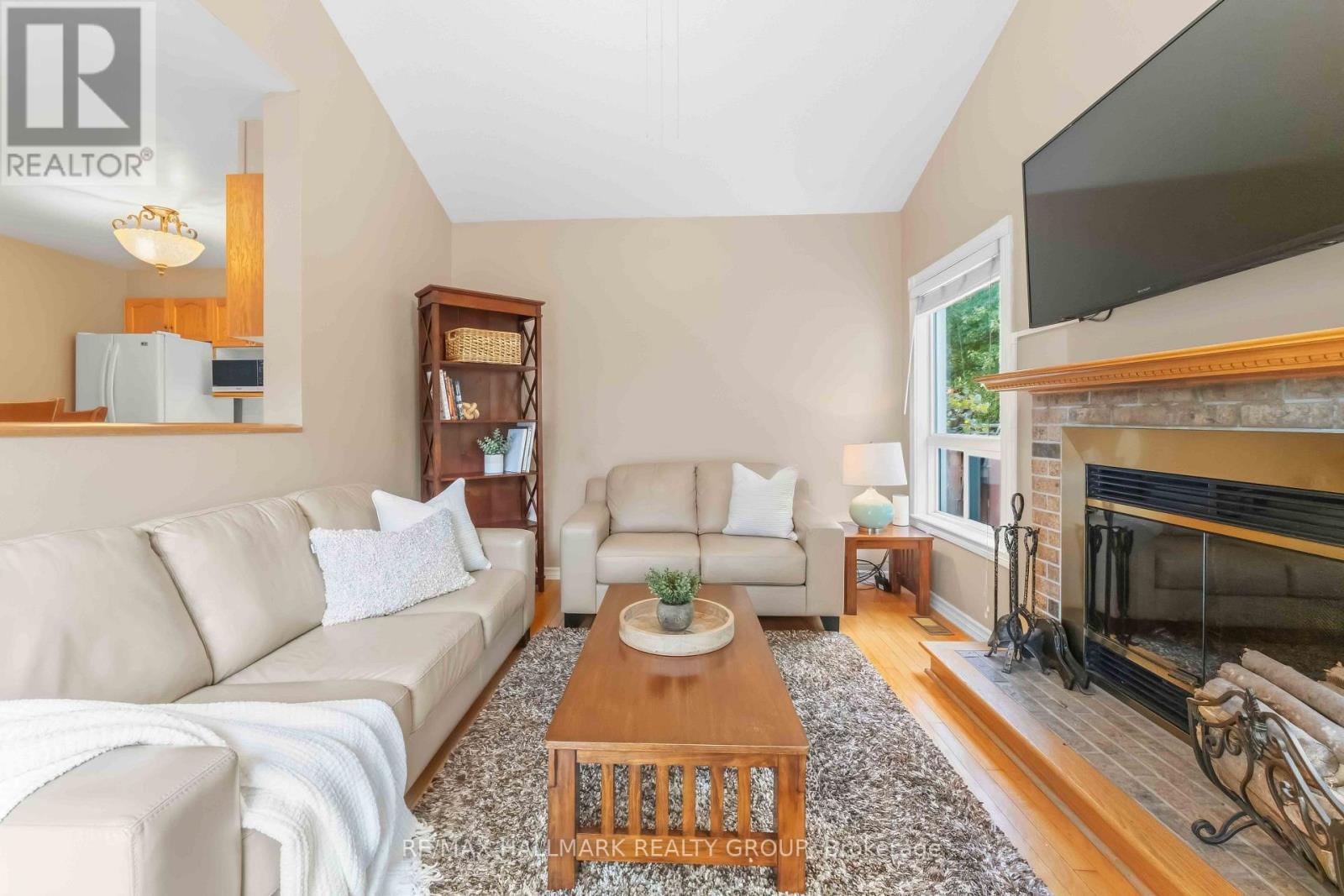 2053 Rolling Brook Drive Property Photo 15