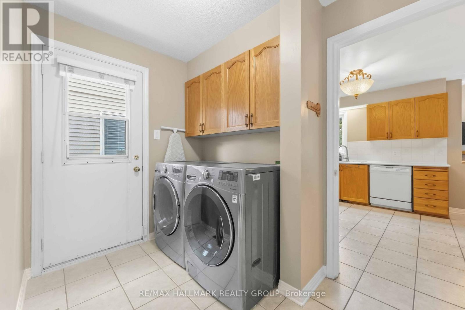 2053 Rolling Brook Drive Property Photo 18