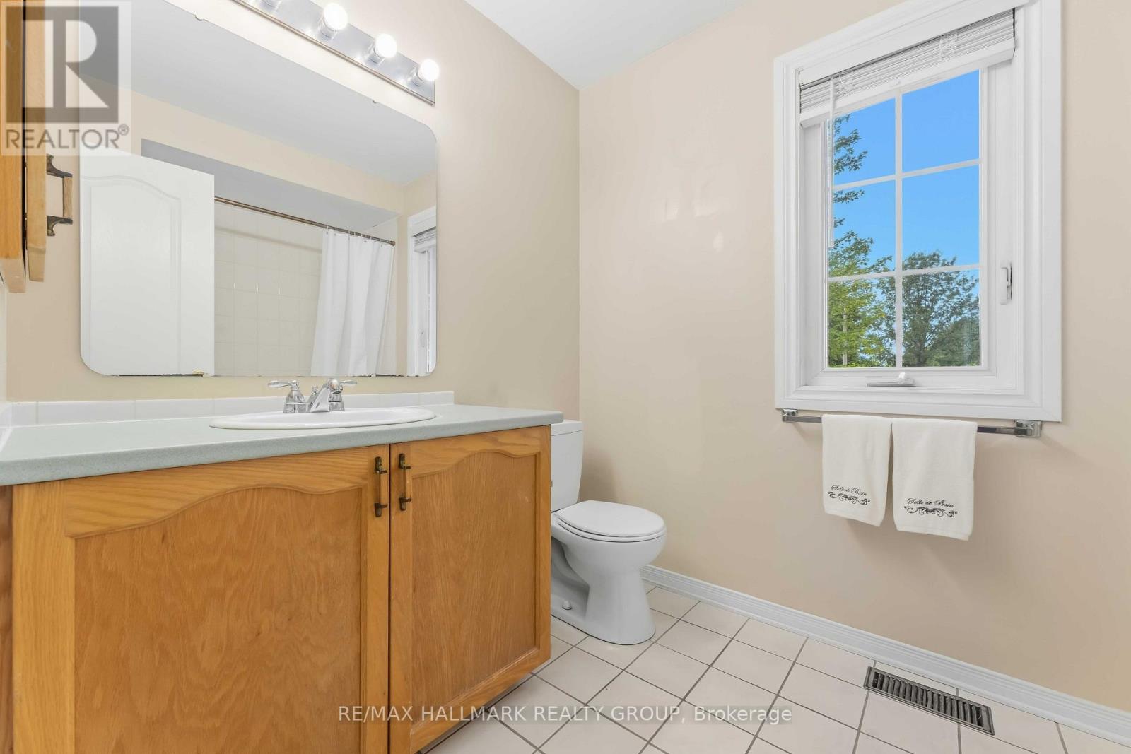2053 Rolling Brook Drive Property Photo 23