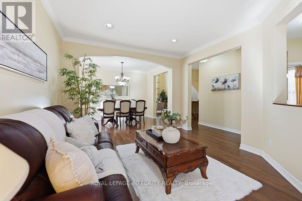 92 Maricona Way Property Photo 7