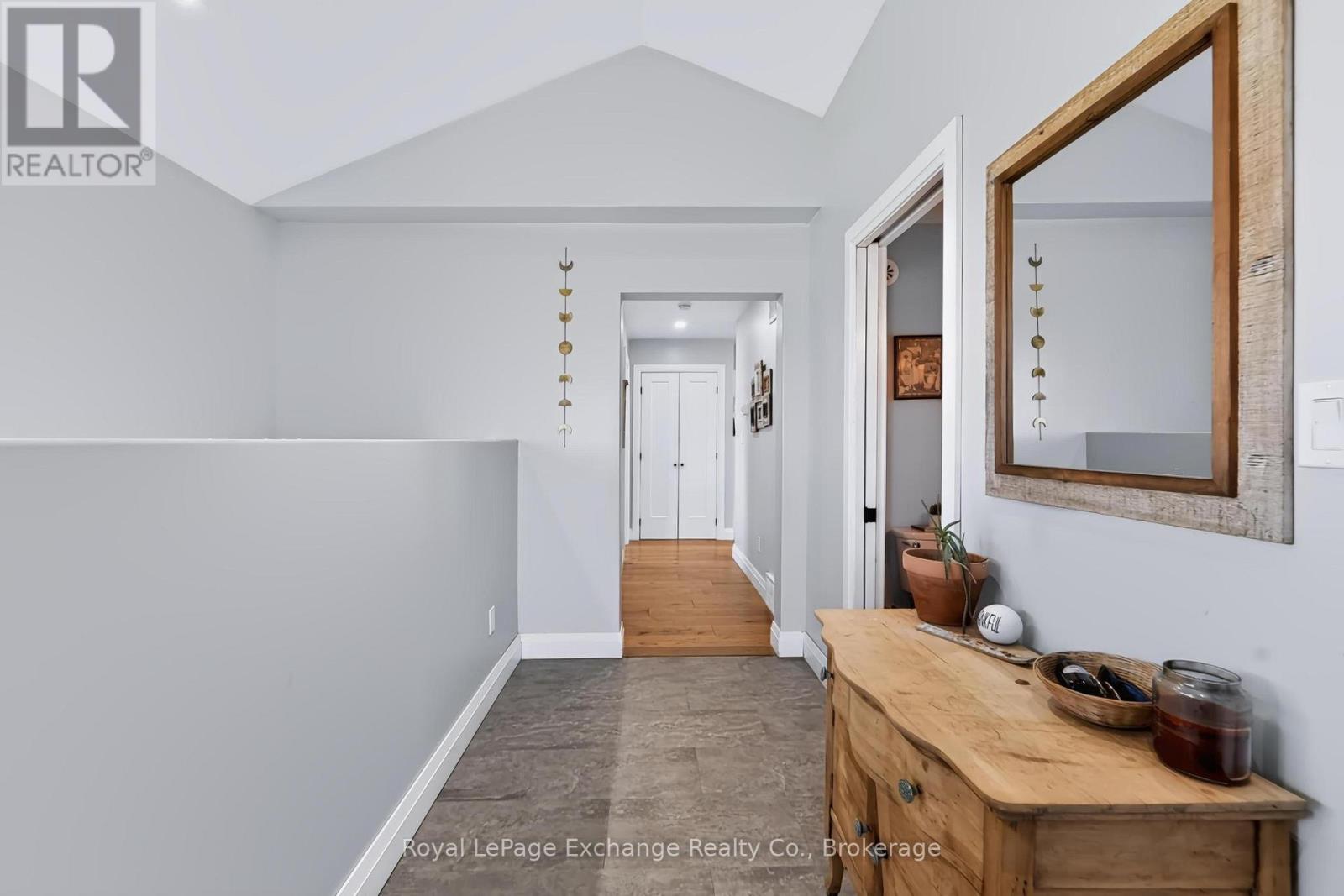 68 North Street N Property Photo 7
