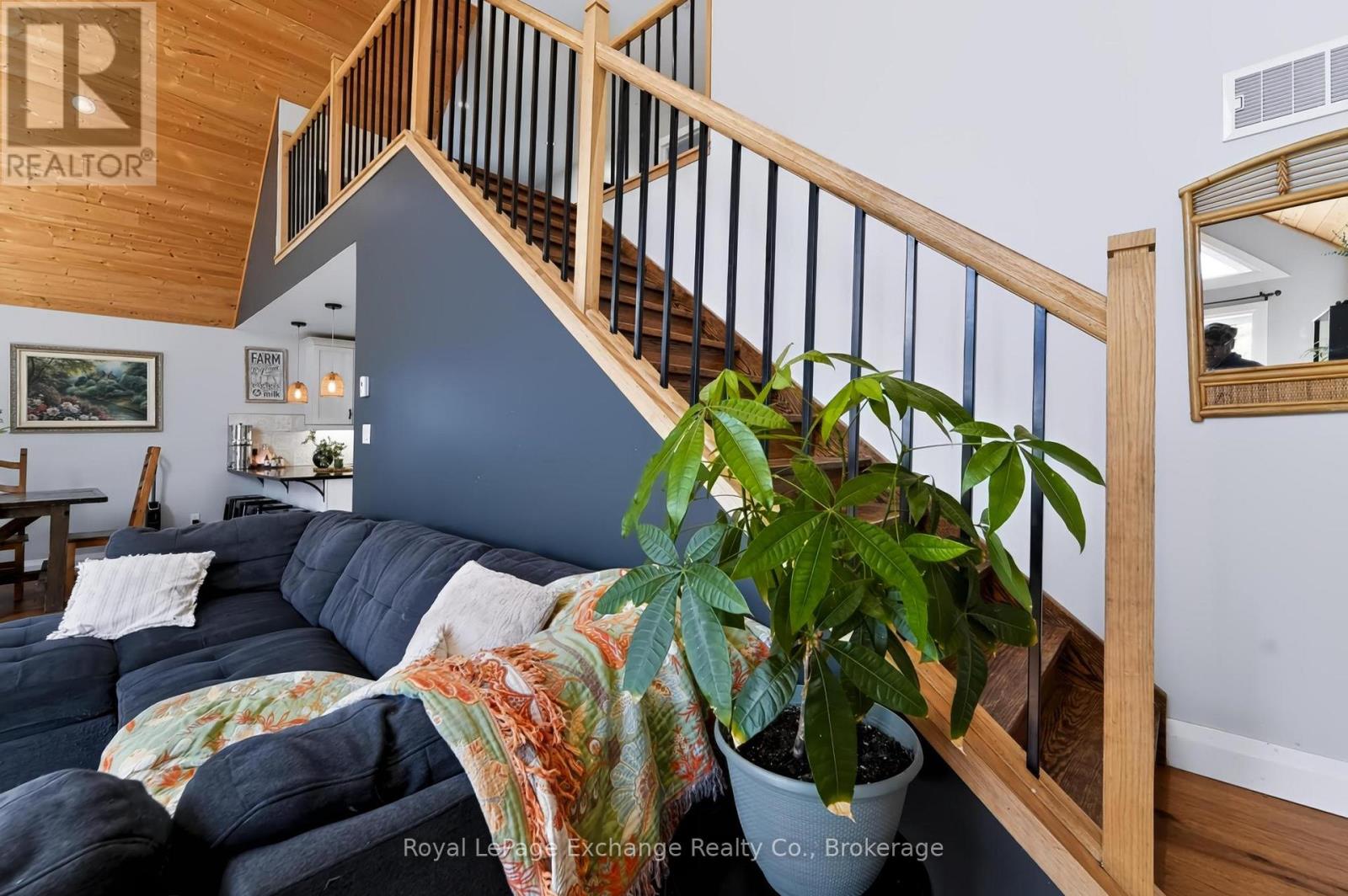 68 North Street N Property Photo 27