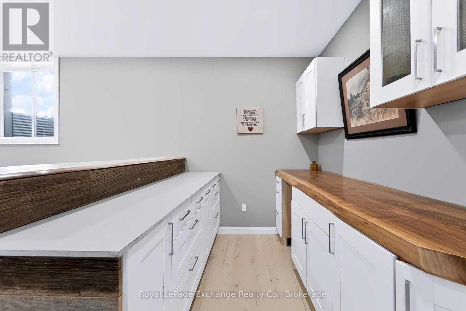 68 North Street N Property Photo 42