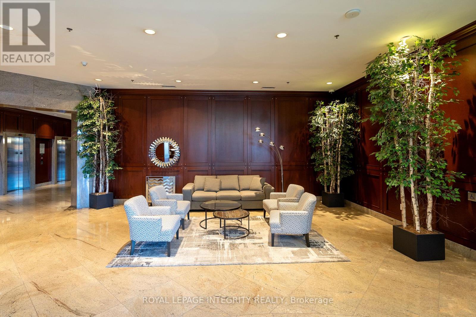 903 - 234 Rideau Street Property Photo 3