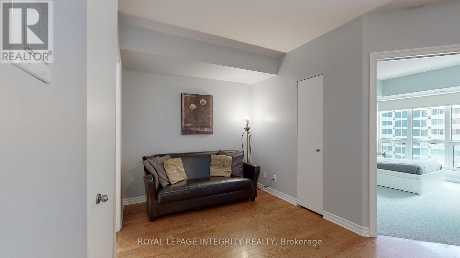 903 - 234 Rideau Street Property Photo 10