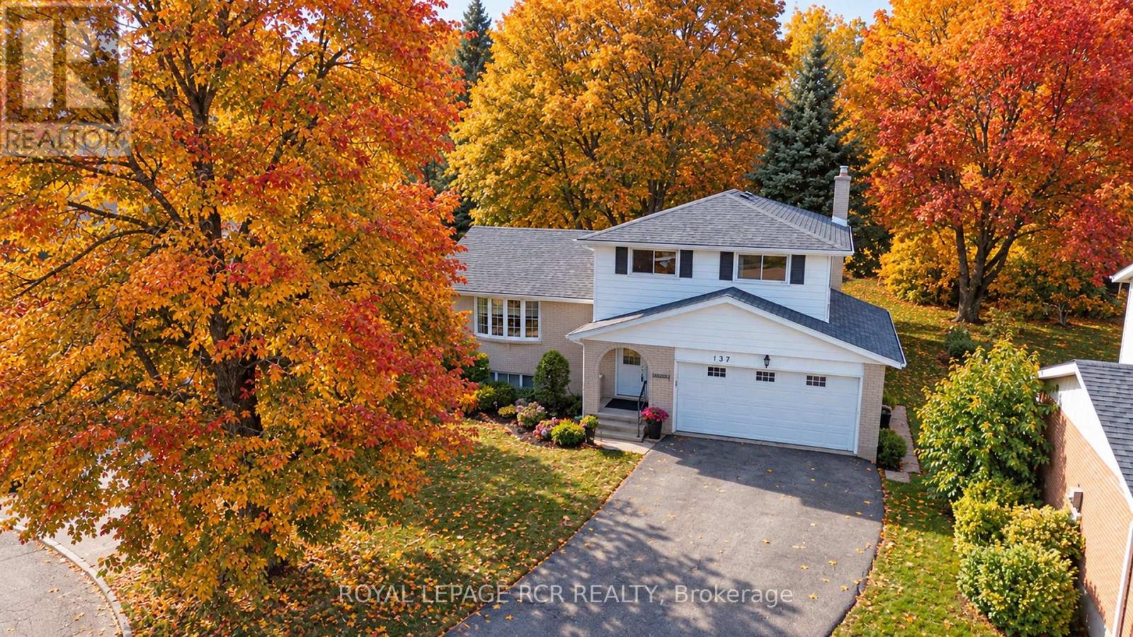 137 WHITE PINE CRESCENT