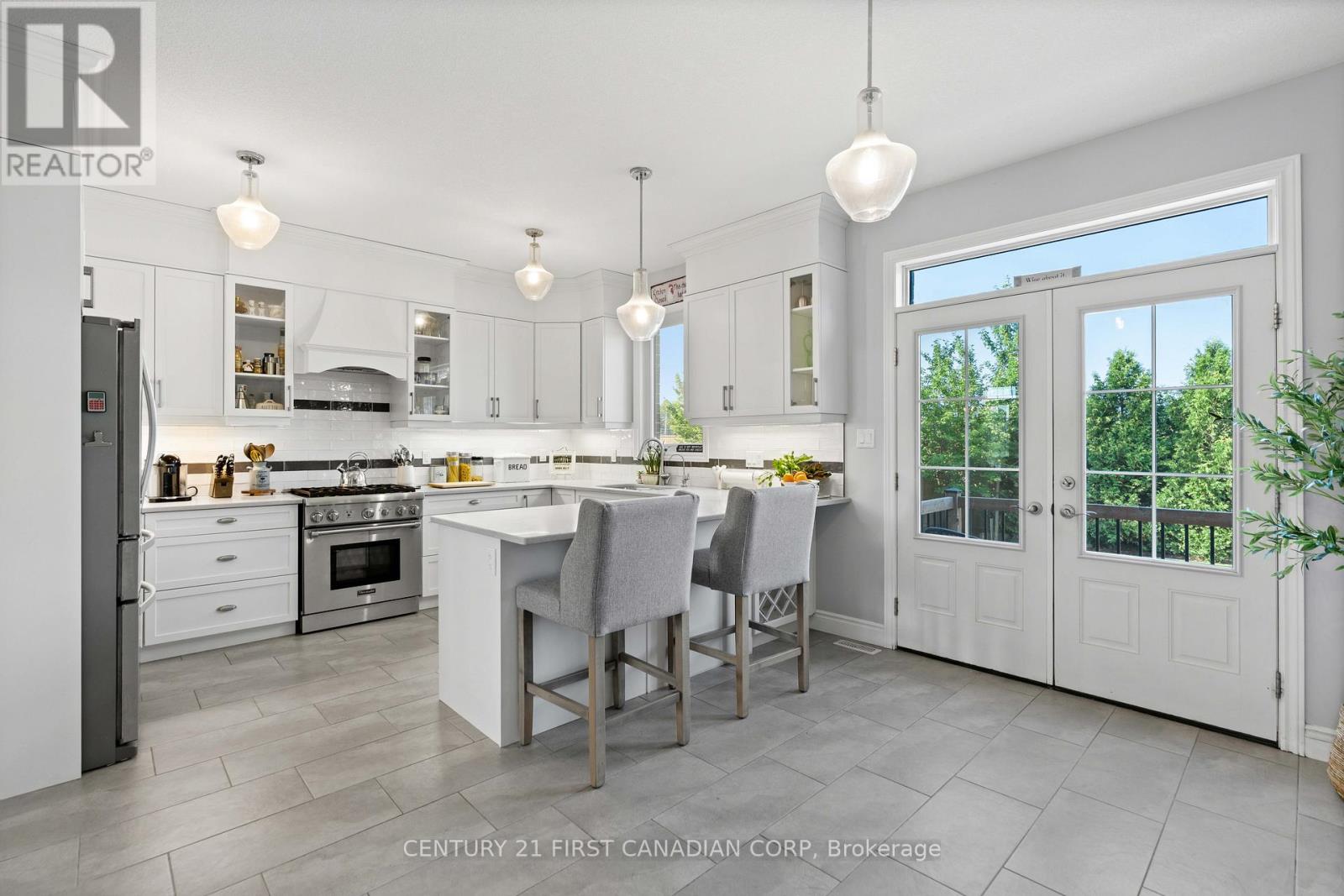 155 Spencer Avenue Property Photo 15