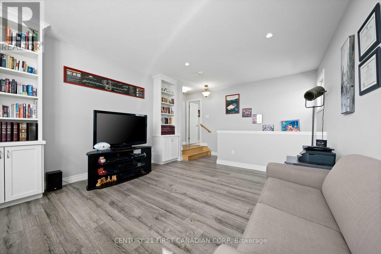 155 Spencer Avenue Property Photo 28
