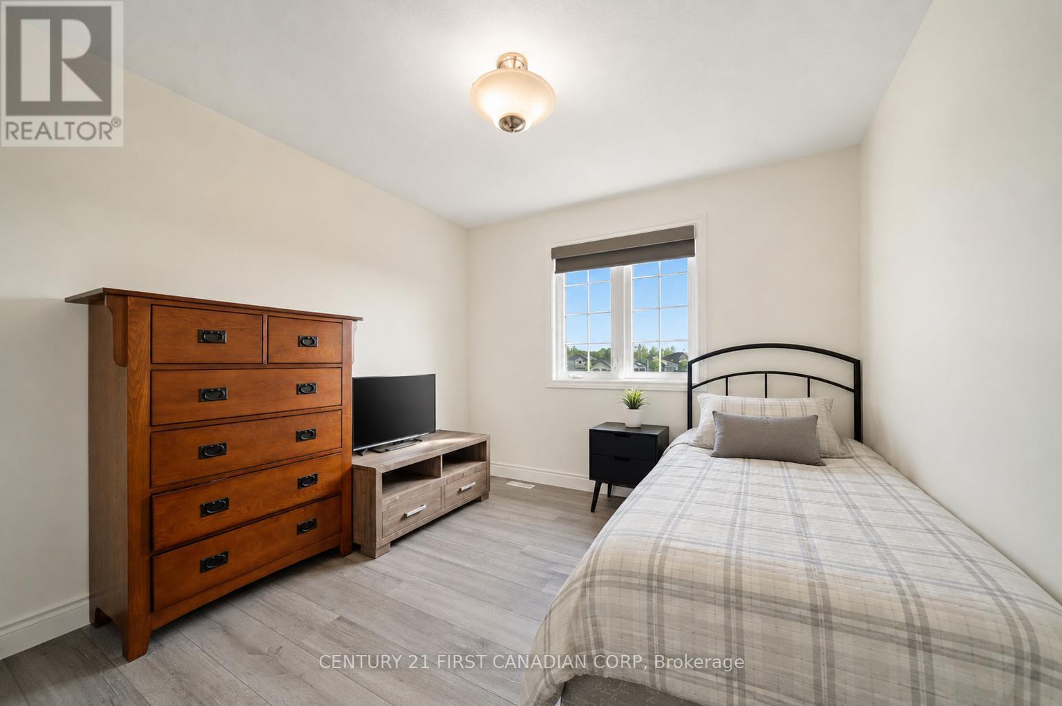 155 Spencer Avenue Property Photo 37