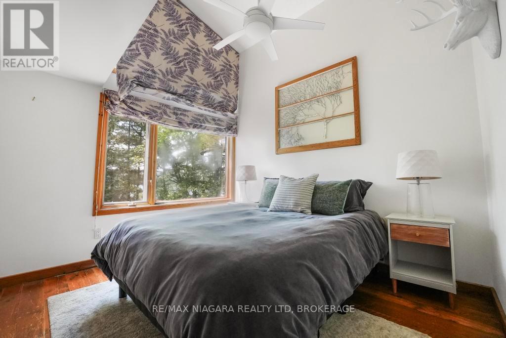 1009 Mercedes Drive N Property Photo 11
