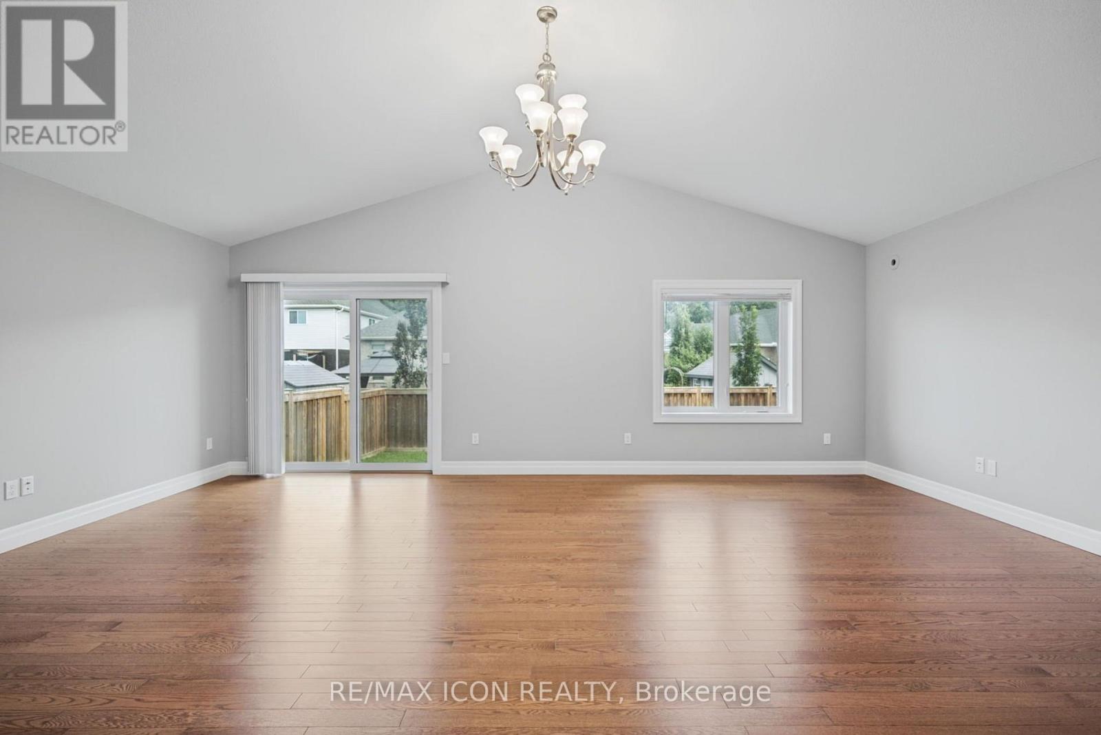 32 Foxtail Lane Property Photo 5