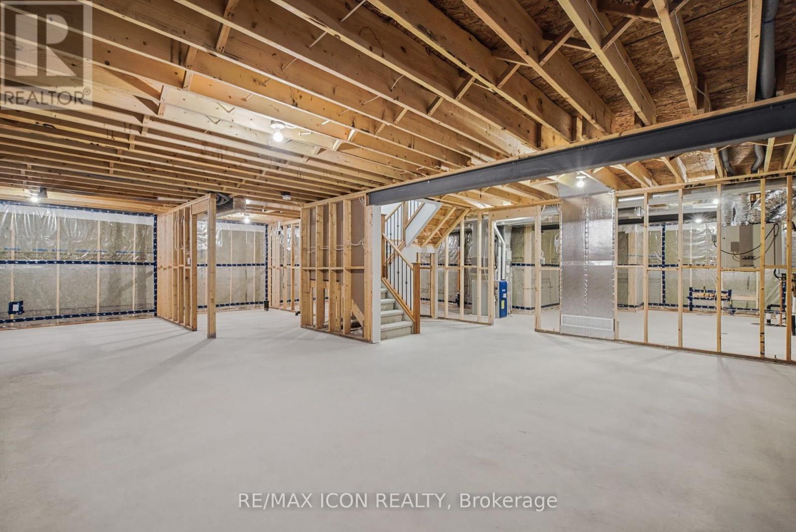 32 Foxtail Lane Property Photo 16
