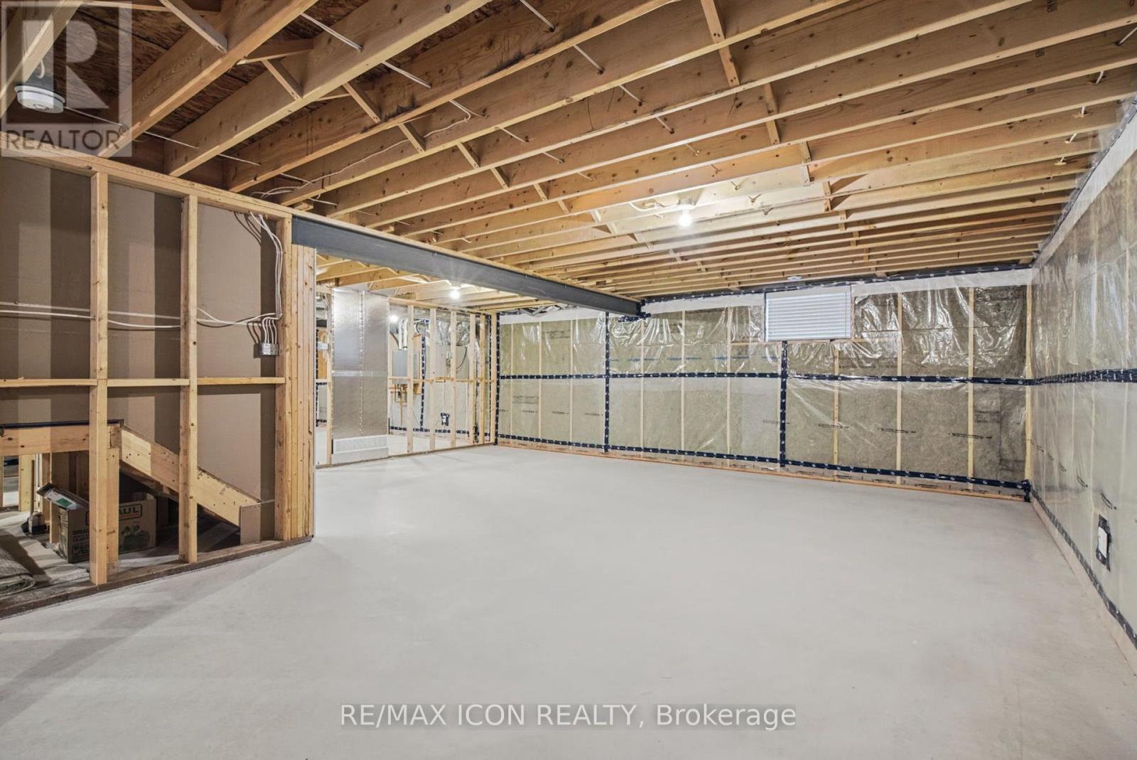 32 Foxtail Lane Property Photo 17