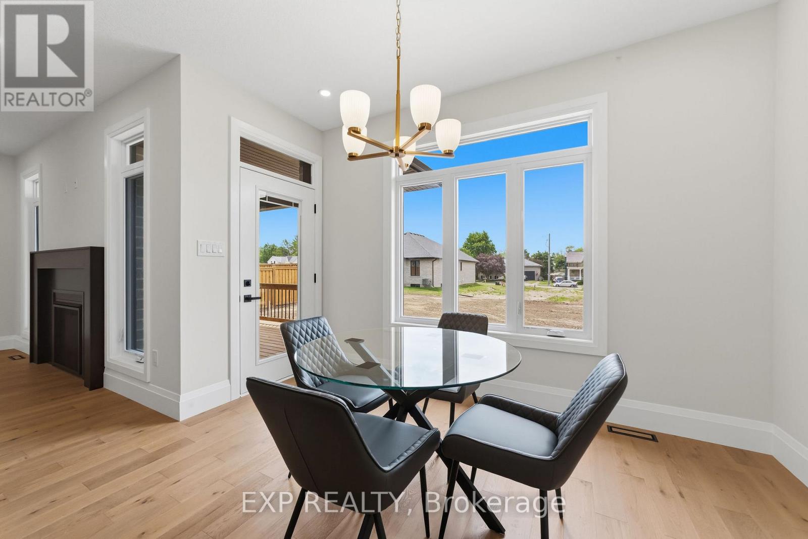 404 Erie Street Property Photo 14