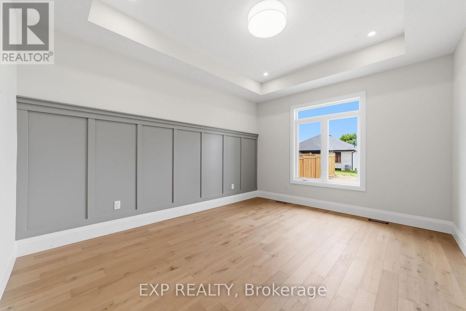 404 Erie Street Property Photo 25