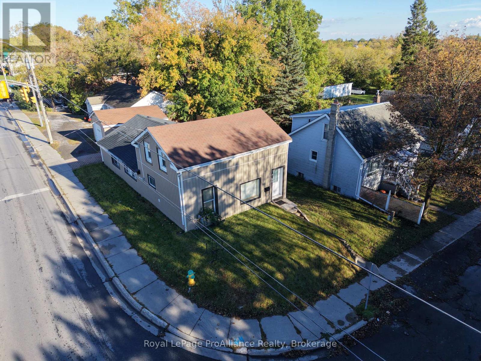 95 Grier Street Property Photo 45