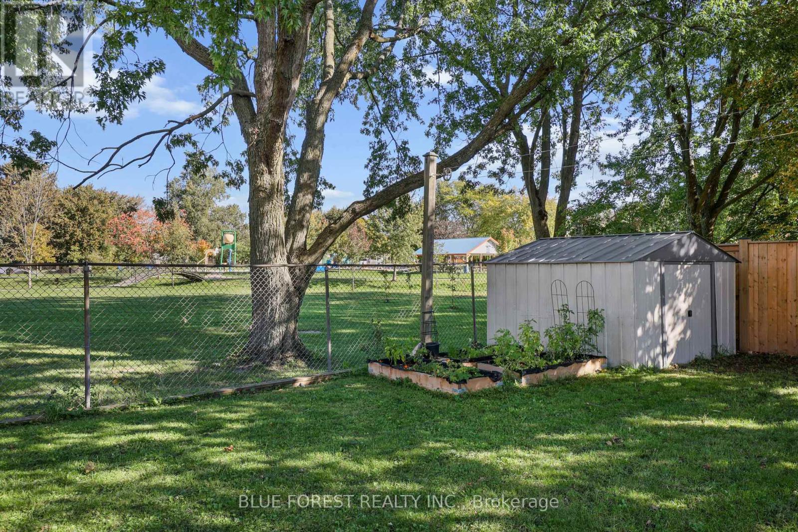 106 Harold Ct Court Property Photo 40