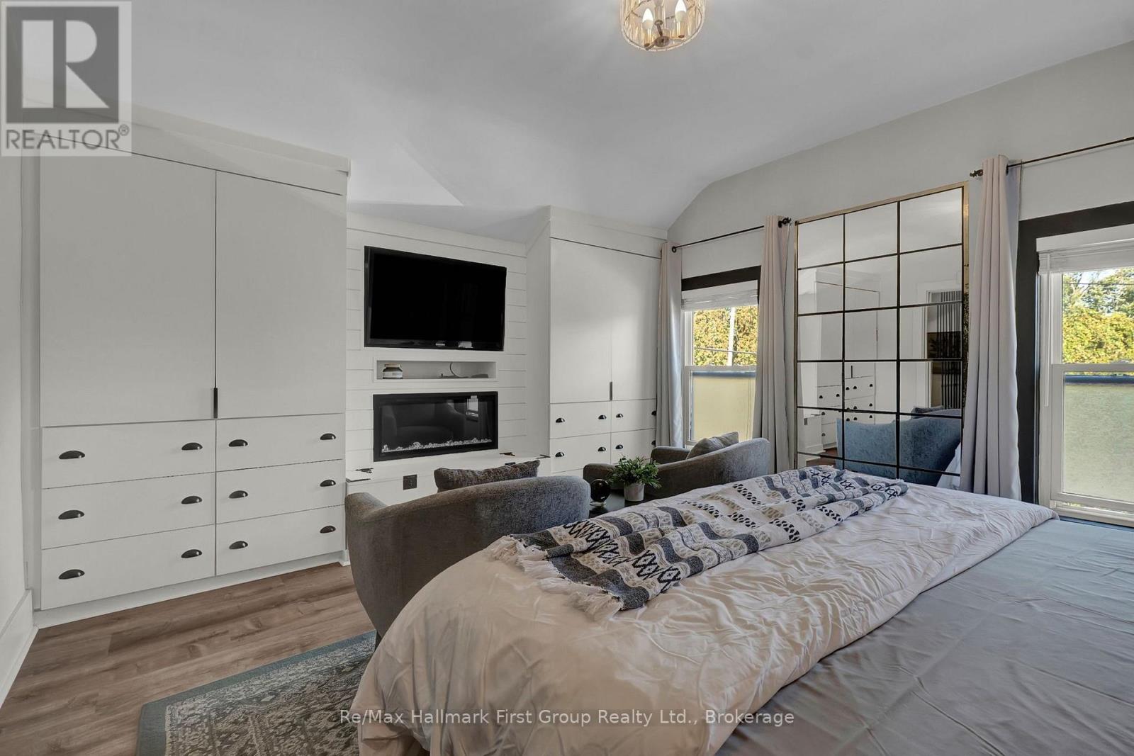 5 Elgin Street N Property Photo 21