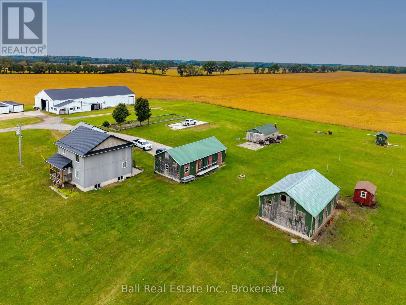 126183 Mall Road Property Photo 4
