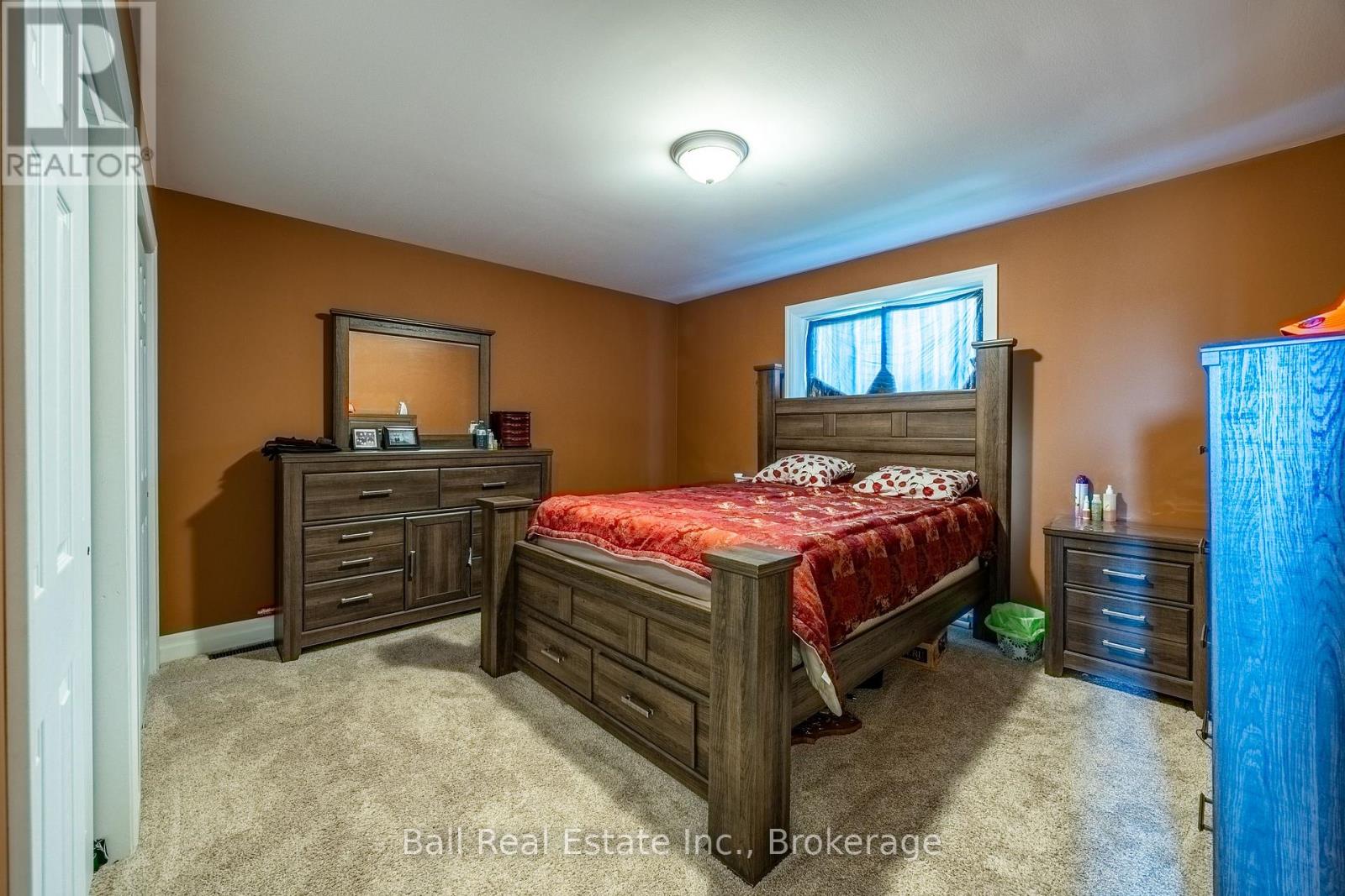 126183 Mall Road Property Photo 16