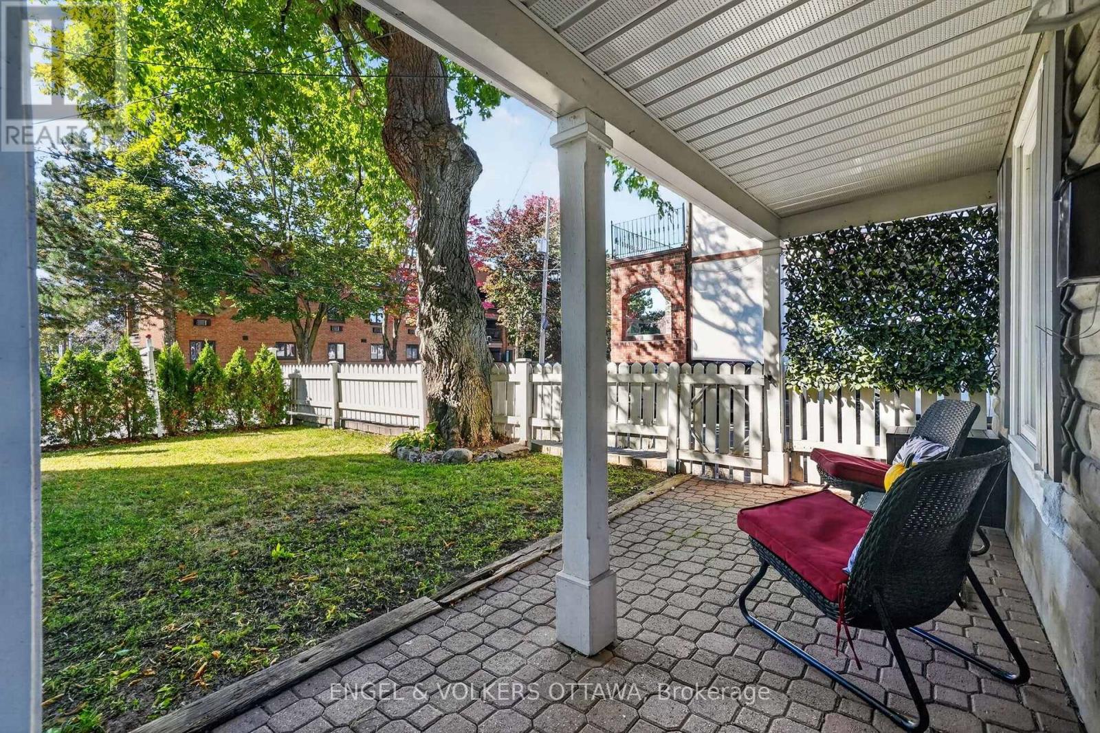 319 Savard Avenue Property Photo 6