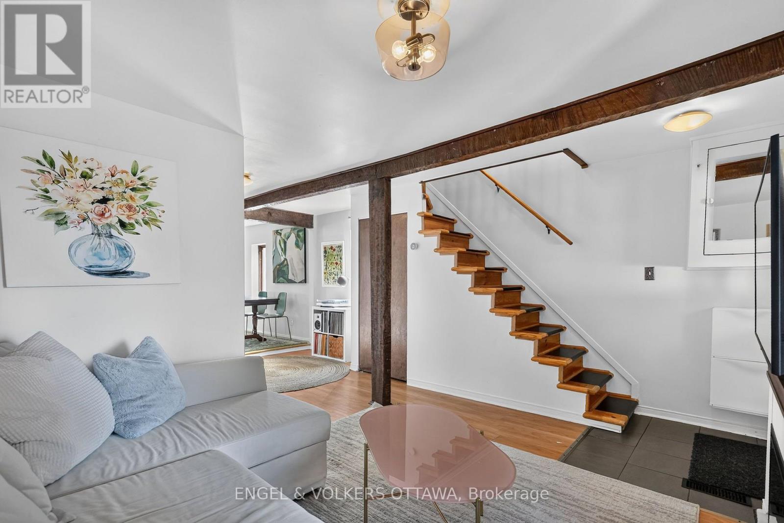 319 Savard Avenue Property Photo 9