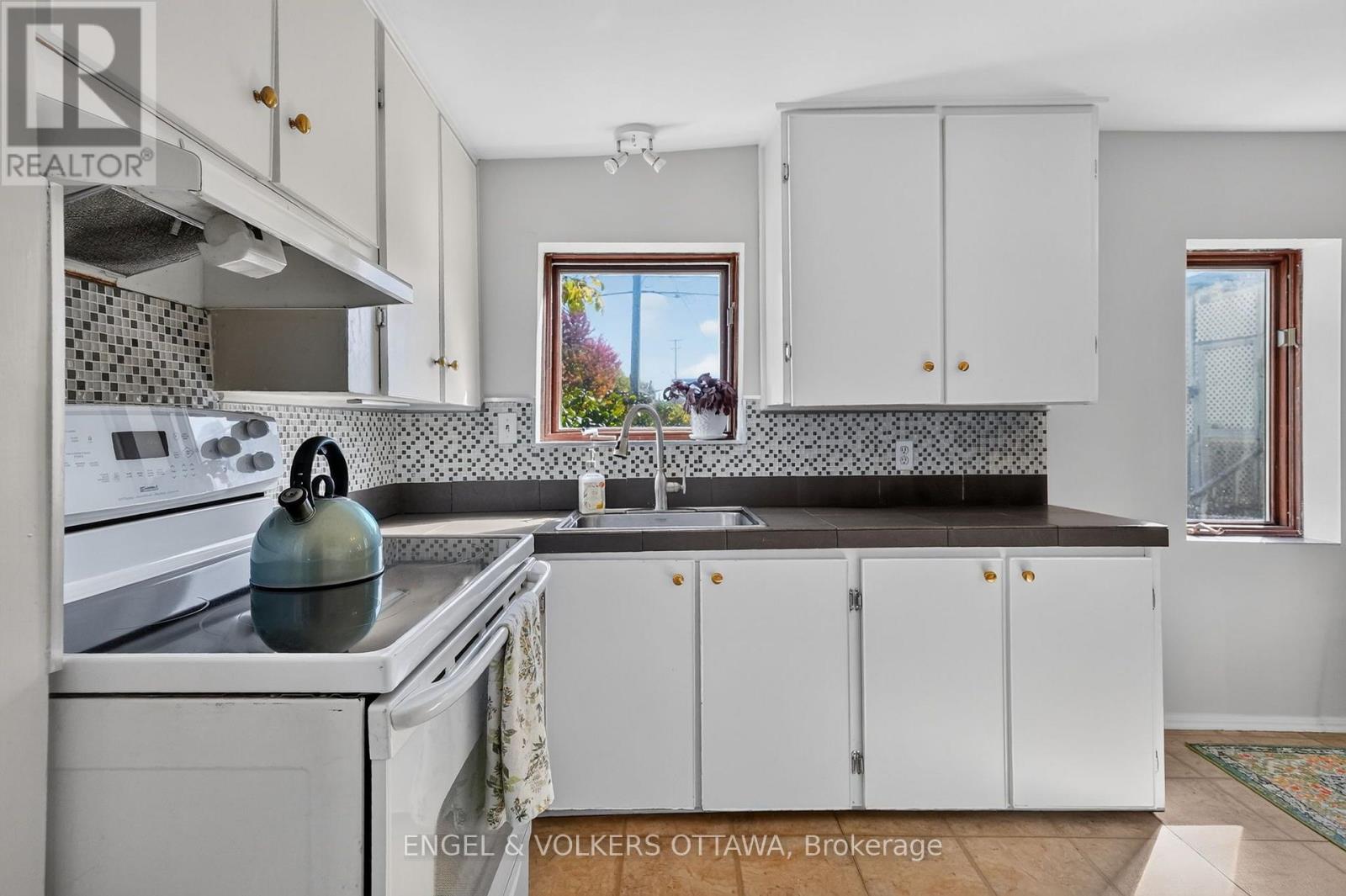 319 Savard Avenue Property Photo 27