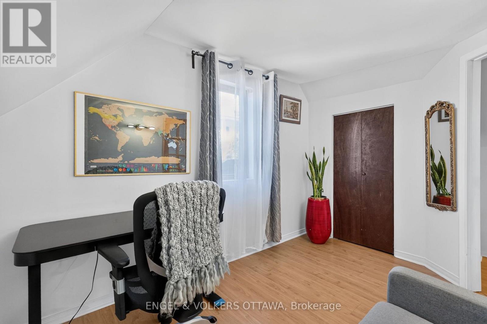 319 Savard Avenue Property Photo 38