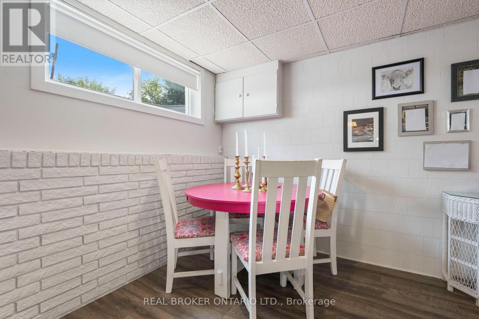23 Homewood Avenue Property Photo 19