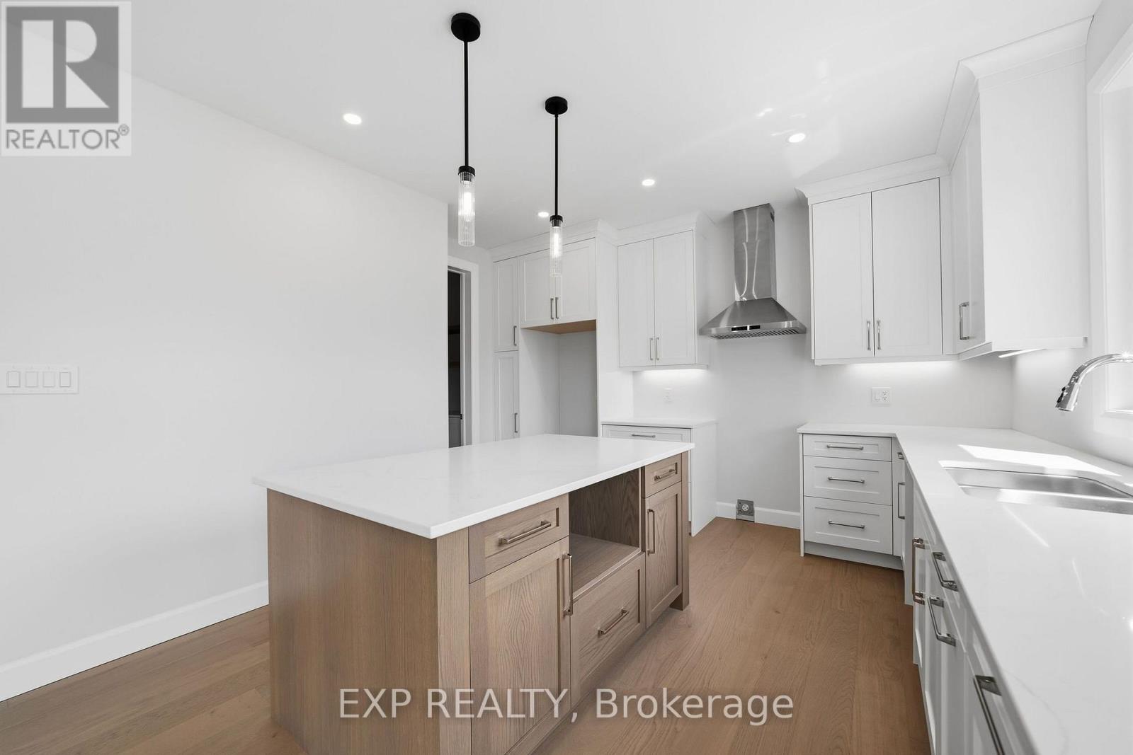 253 John Street Property Photo 18