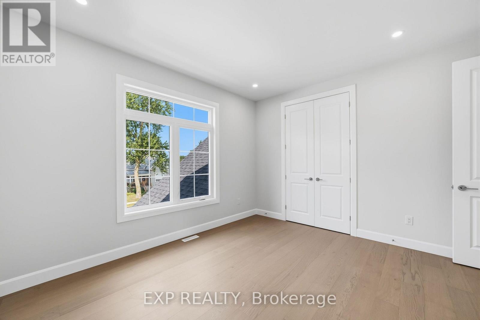253 John Street Property Photo 27