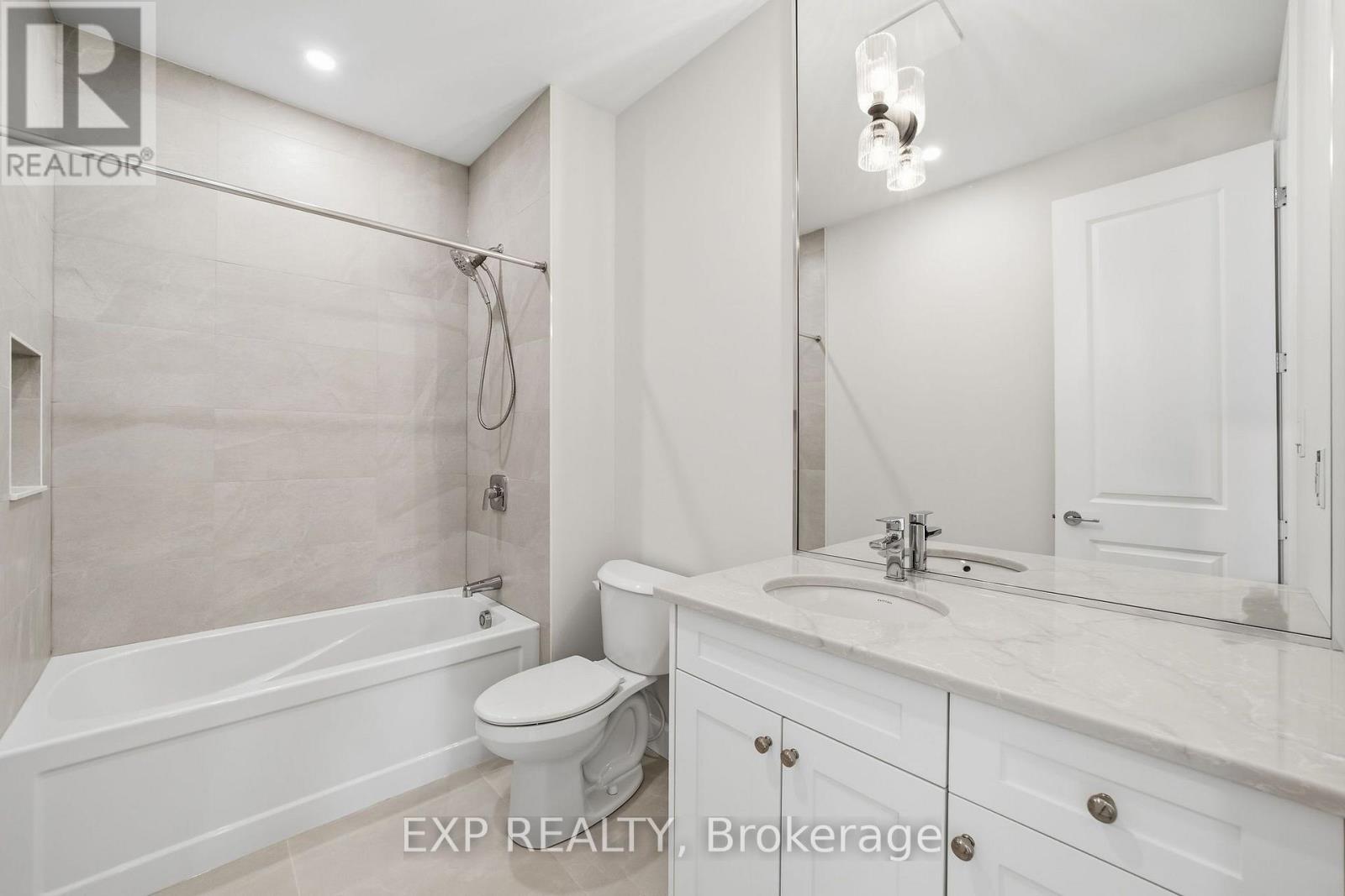 253 John Street Property Photo 29