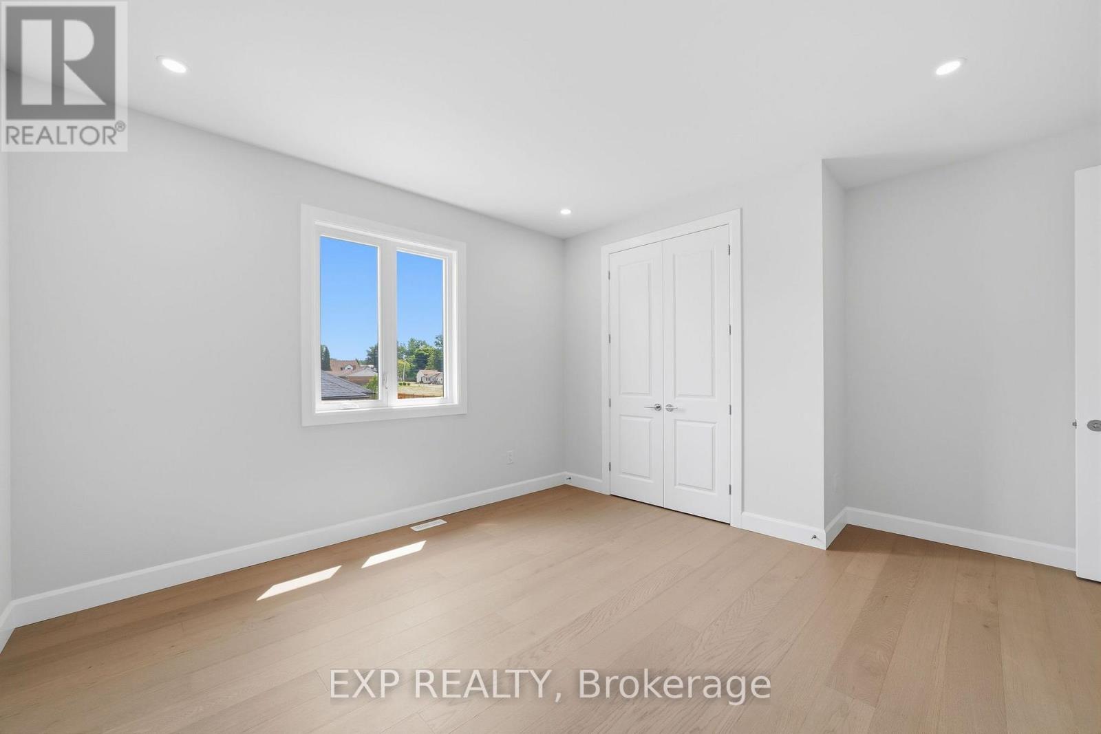 253 John Street Property Photo 30