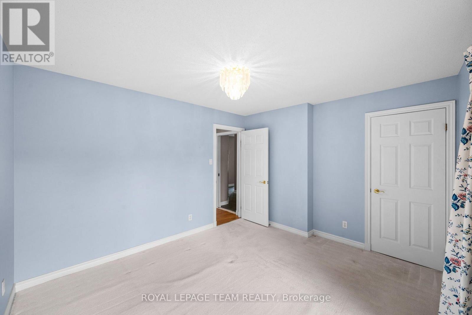 285 Pinhey Point Road Property Photo 35