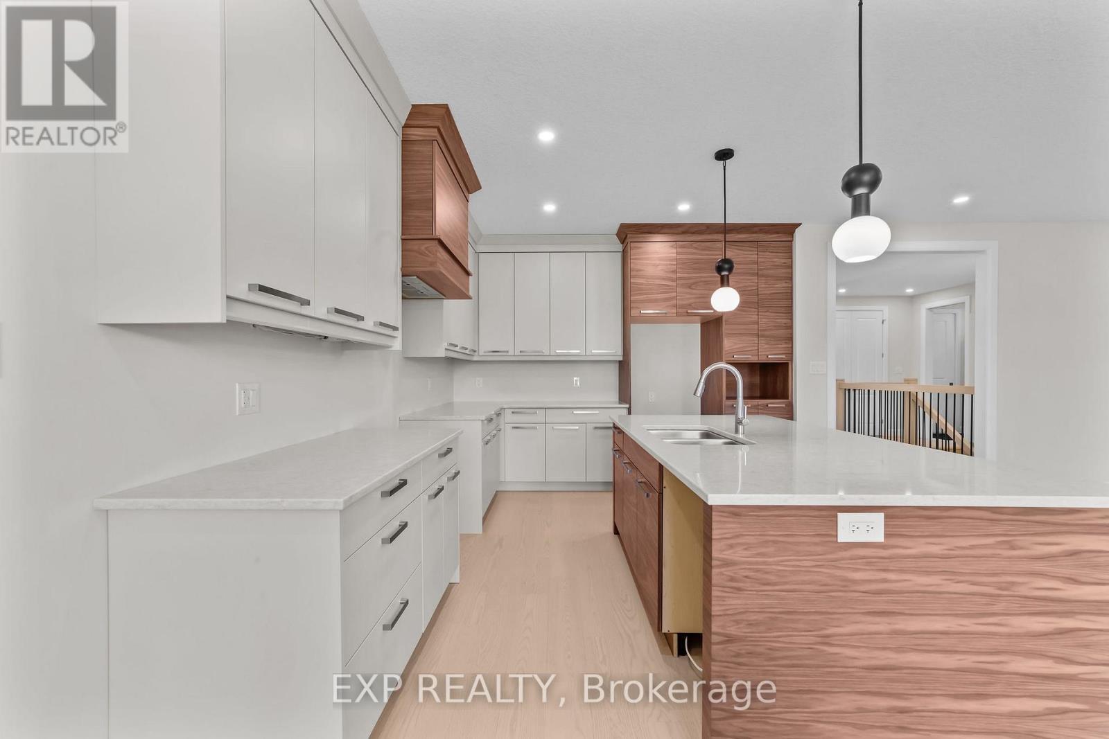 409 Ontario Street Property Photo 4