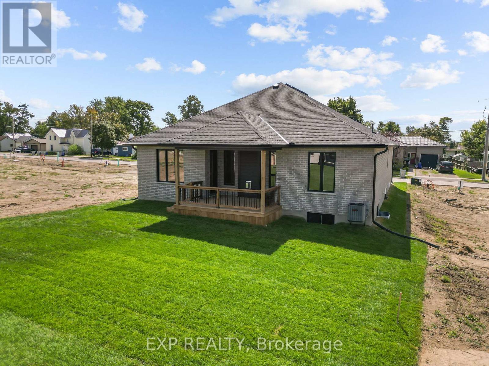 409 Ontario Street Property Photo 23