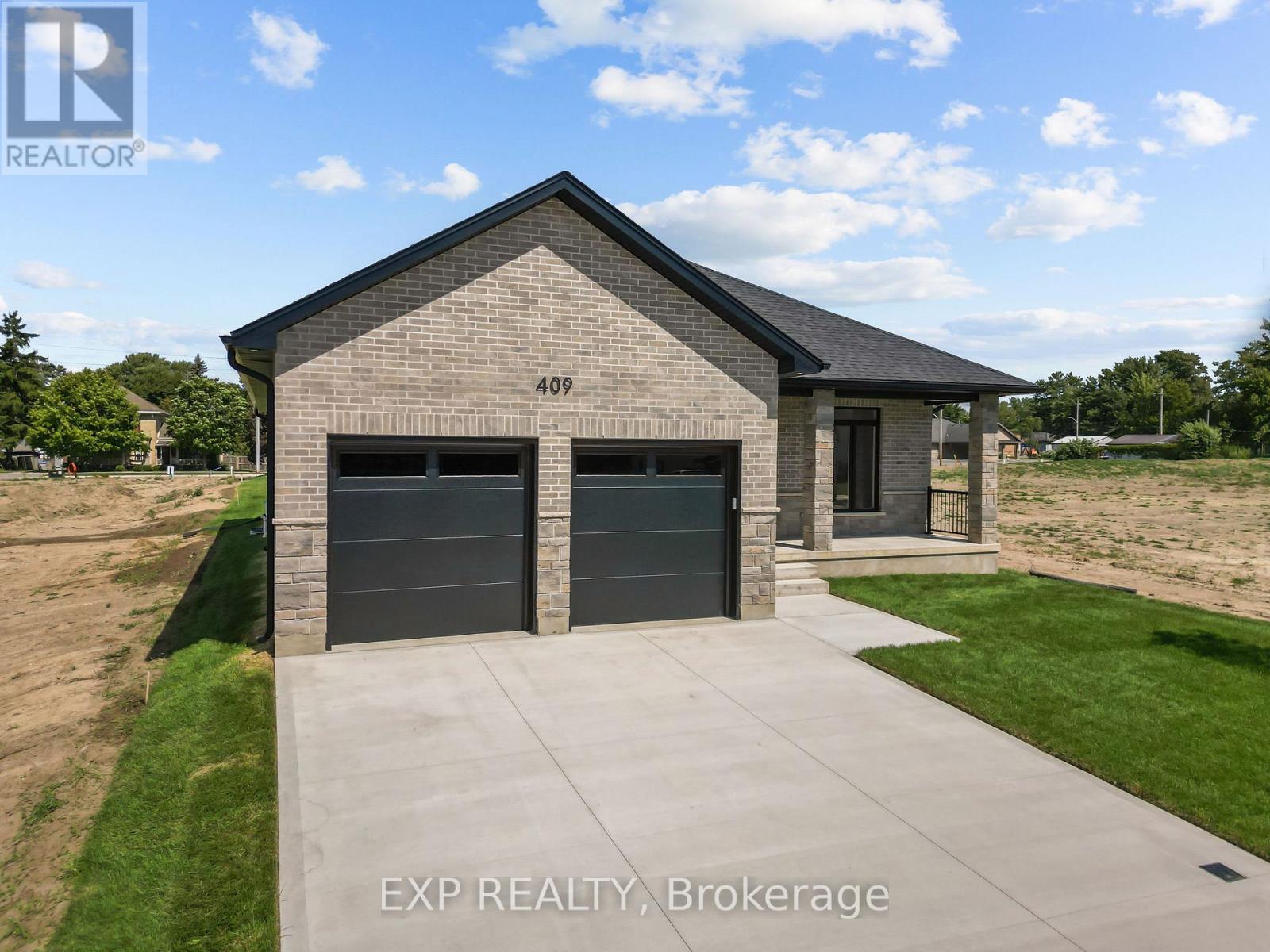 409 Ontario Street Property Photo 24