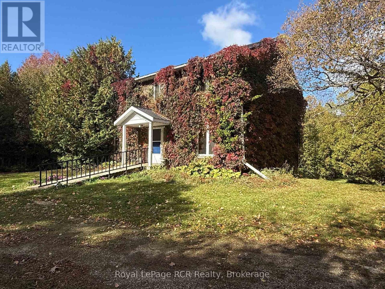 204470 Highway 26 Property Photo 2