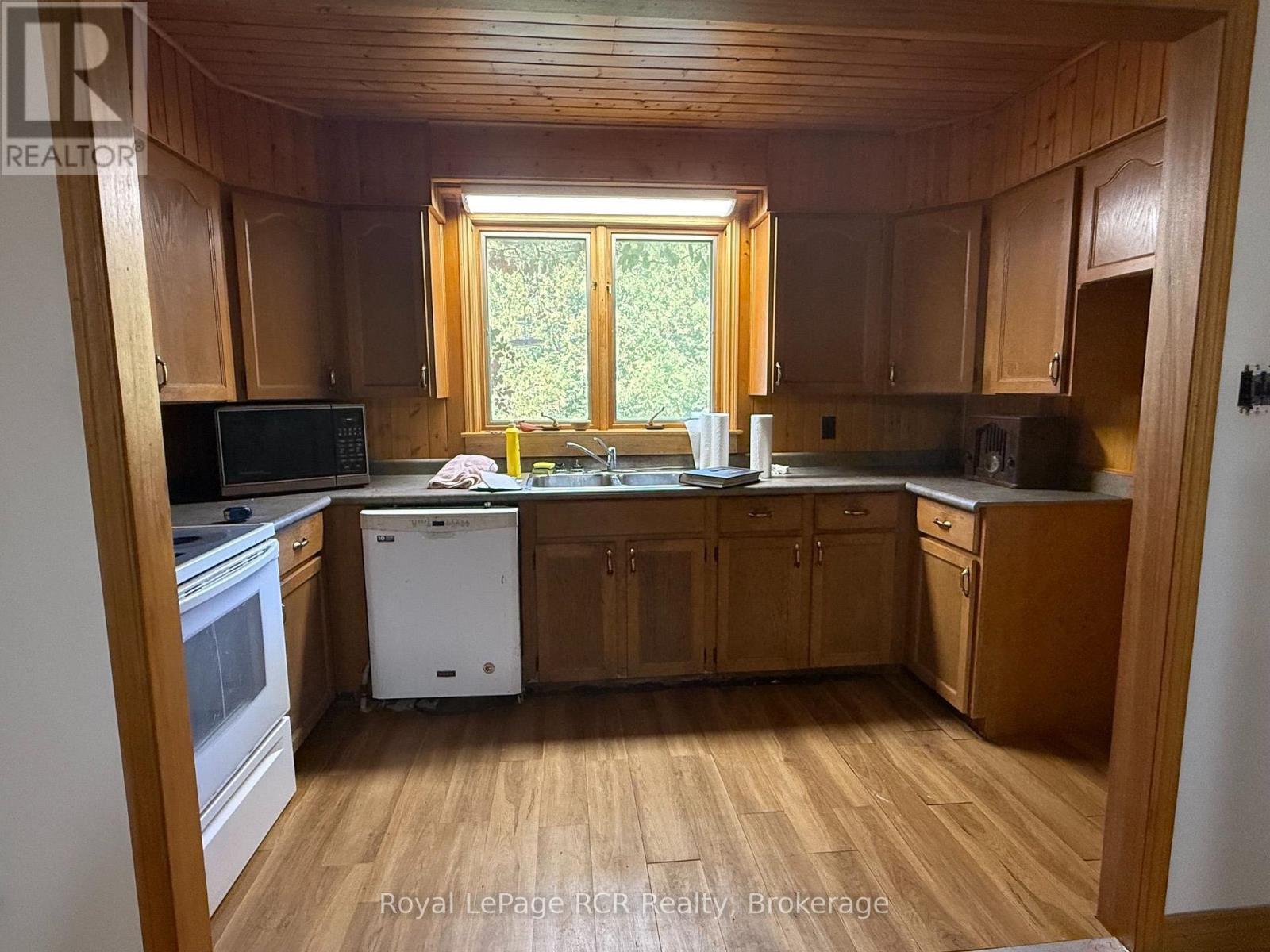 204470 Highway 26 Property Photo 12
