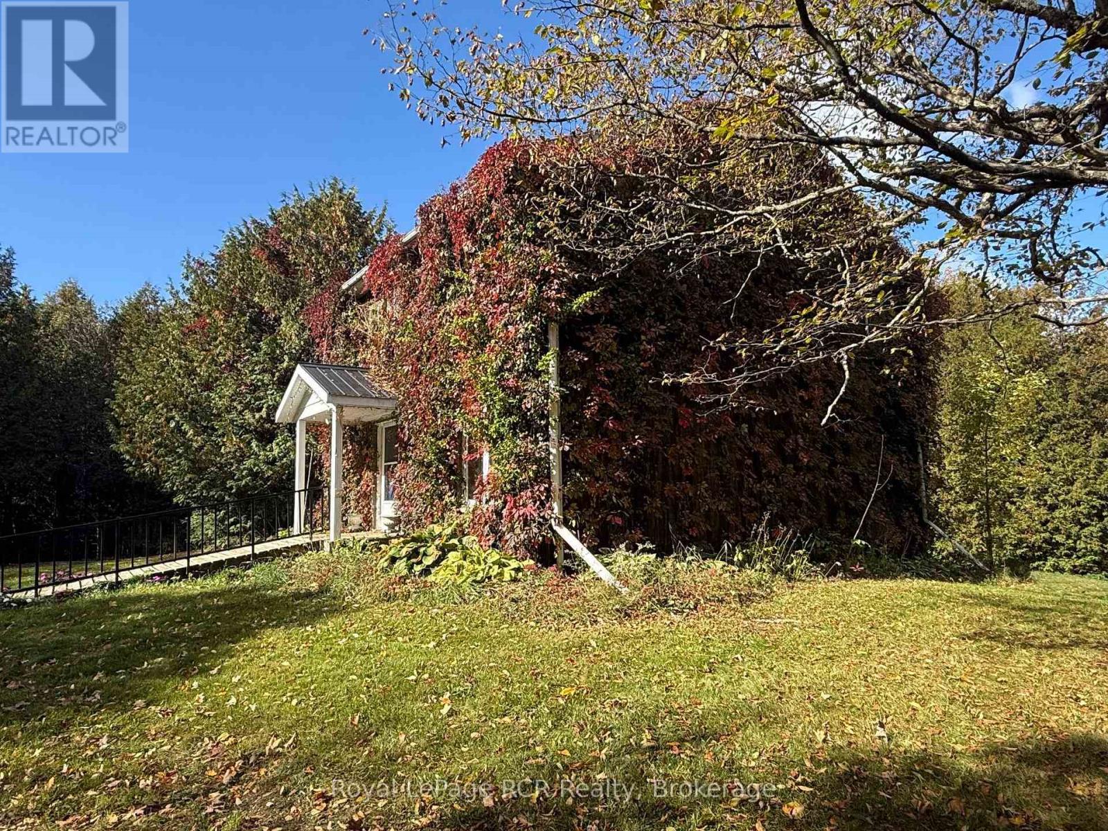 204470 Highway 26 Property Photo 31