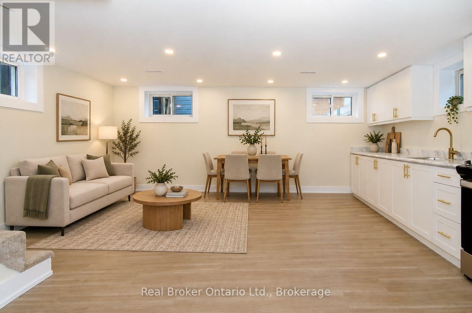 Lower - 1175 Dunsmure Road Property Photo 1