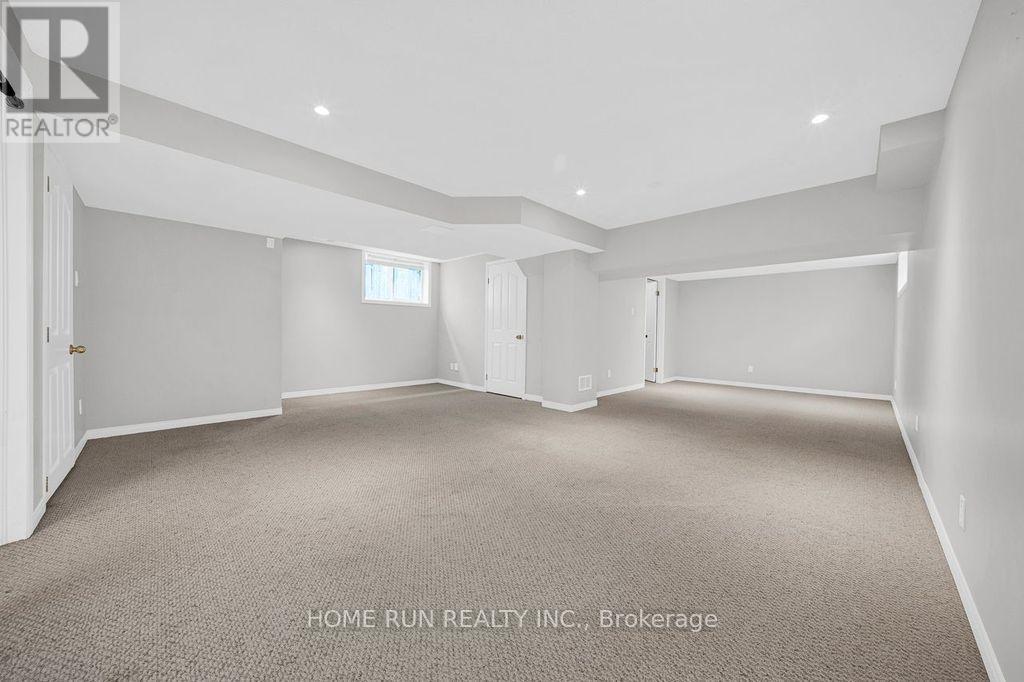 14 Spur Avenue Property Photo 41
