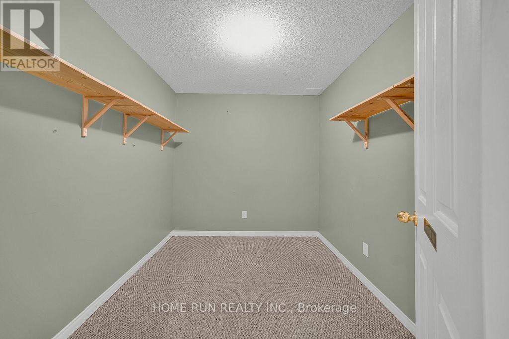 14 Spur Avenue Property Photo 43