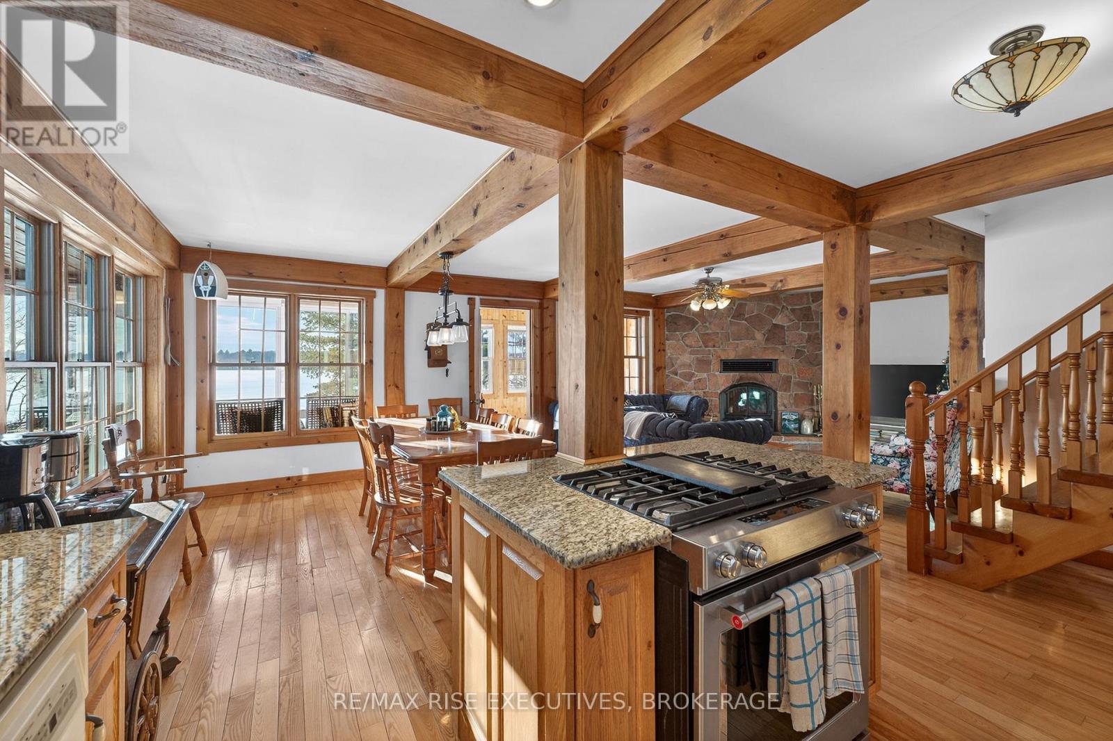 1093b Two Loon Lane Property Photo 7