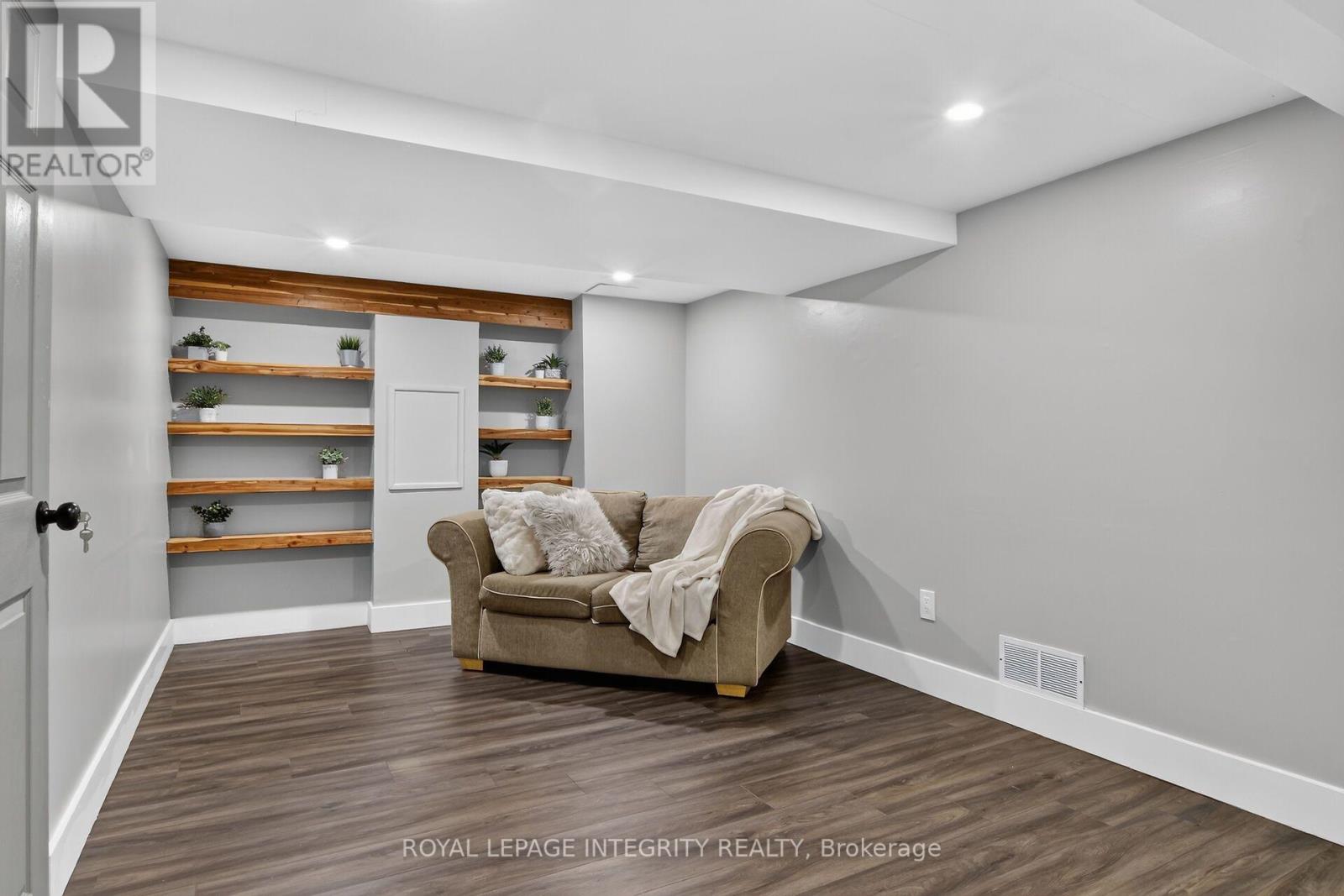1213 Mcwatters Road Property Photo 27