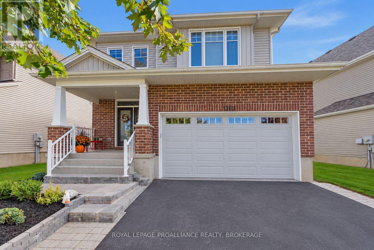1369 Waterside Way Property Photo 1