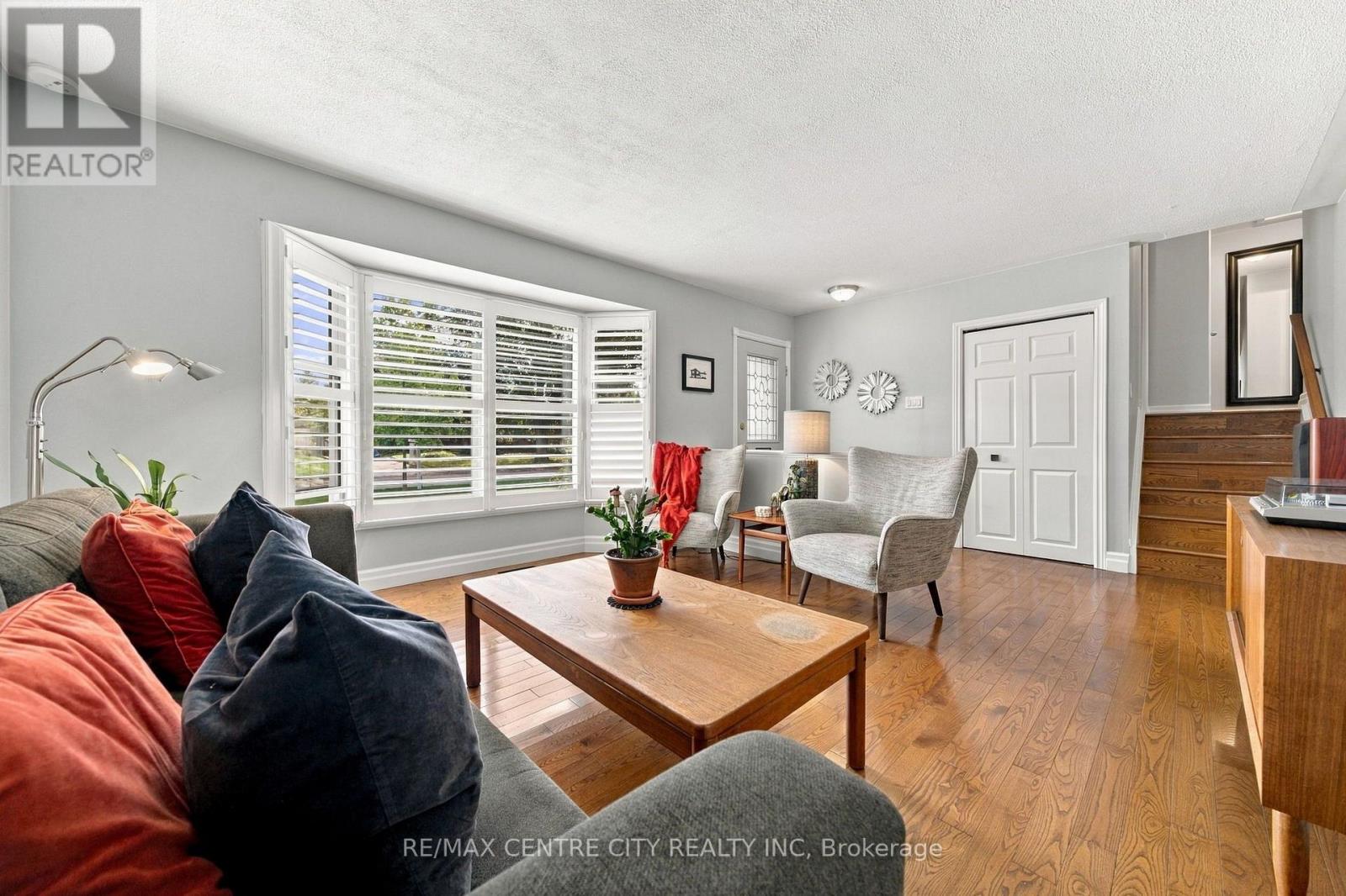 96 Tweed Crescent Property Photo 10