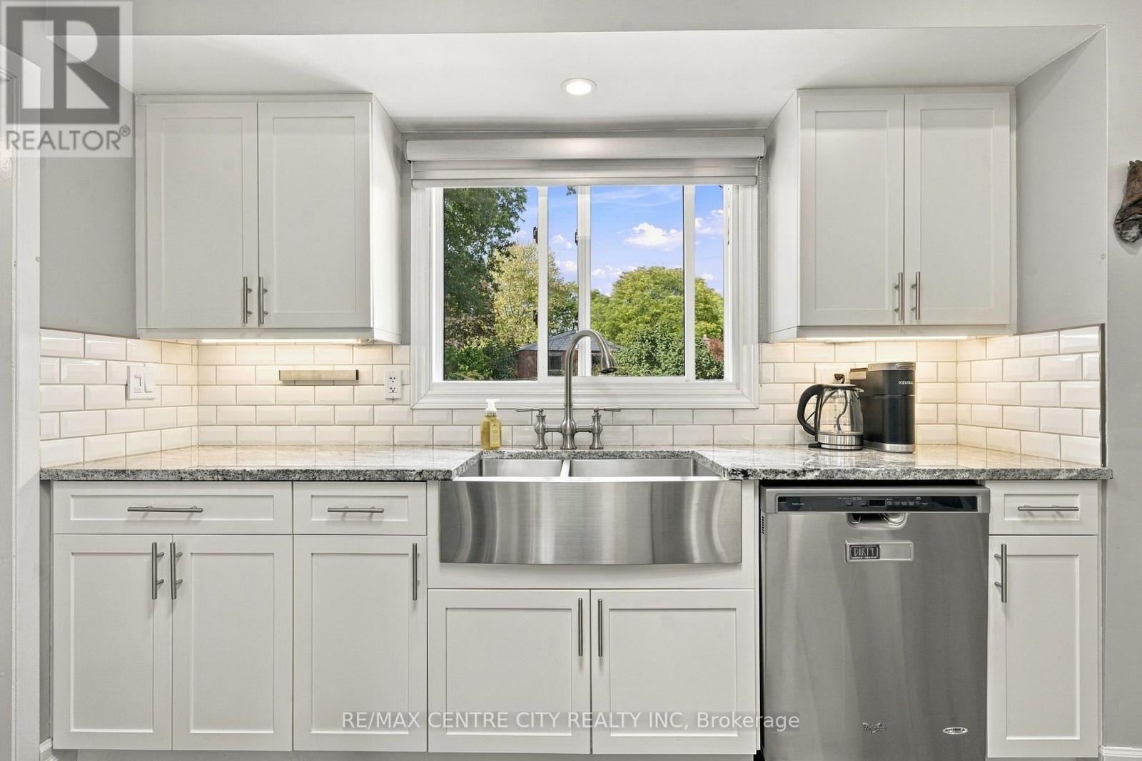 96 Tweed Crescent Property Photo 13