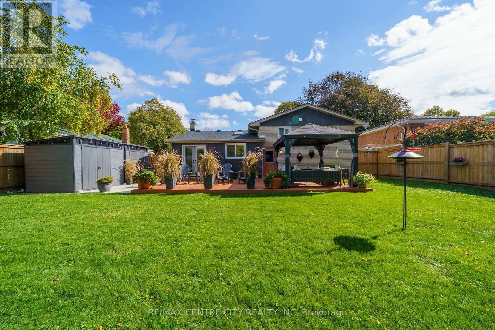 96 Tweed Crescent Property Photo 36