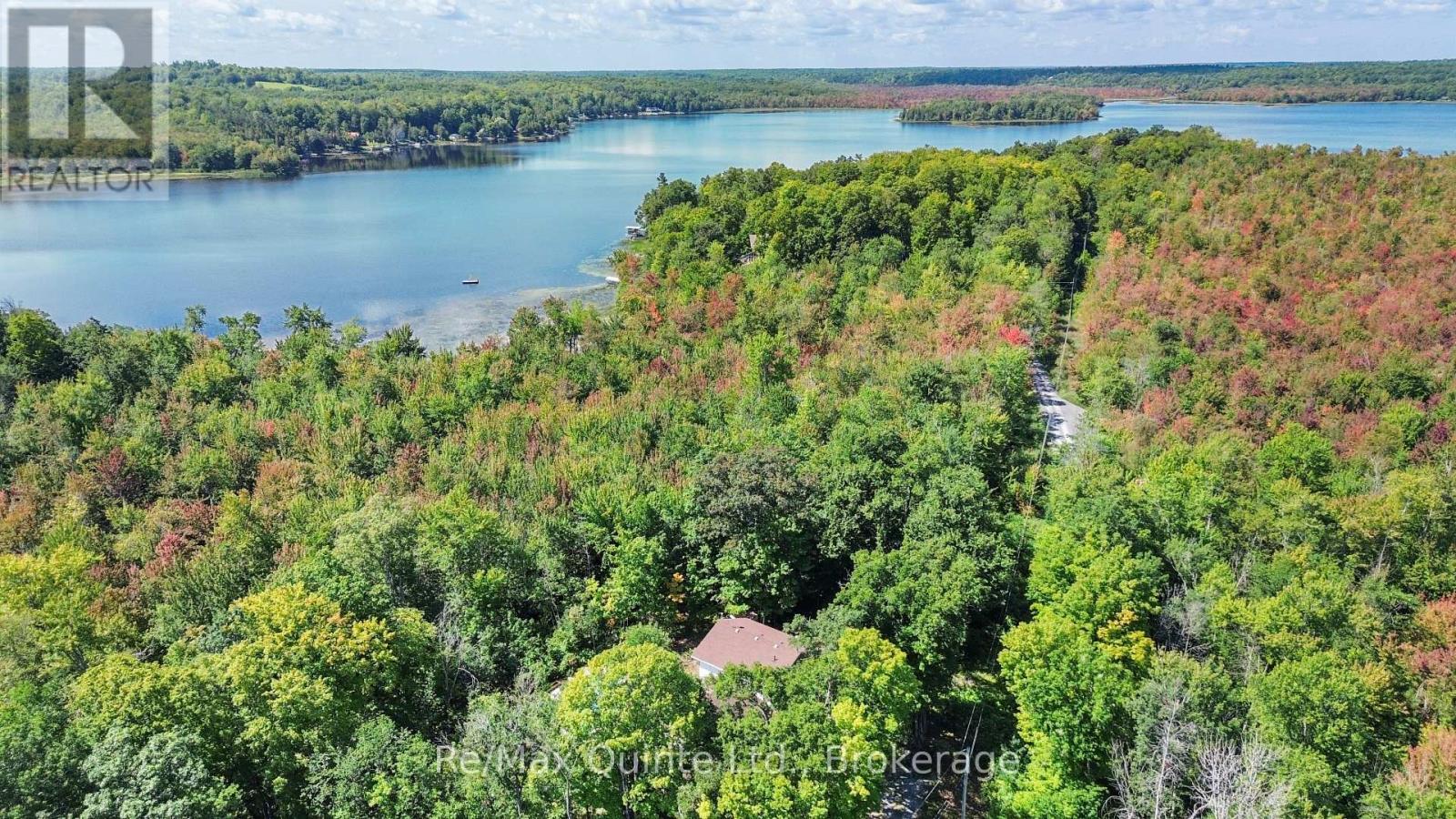 49 North Shore Lane Property Photo 6